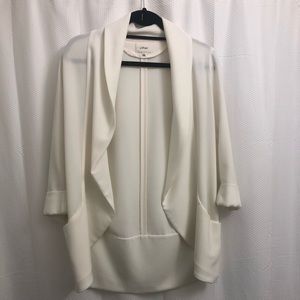 Classy white Wilfred blazer from Aritzia